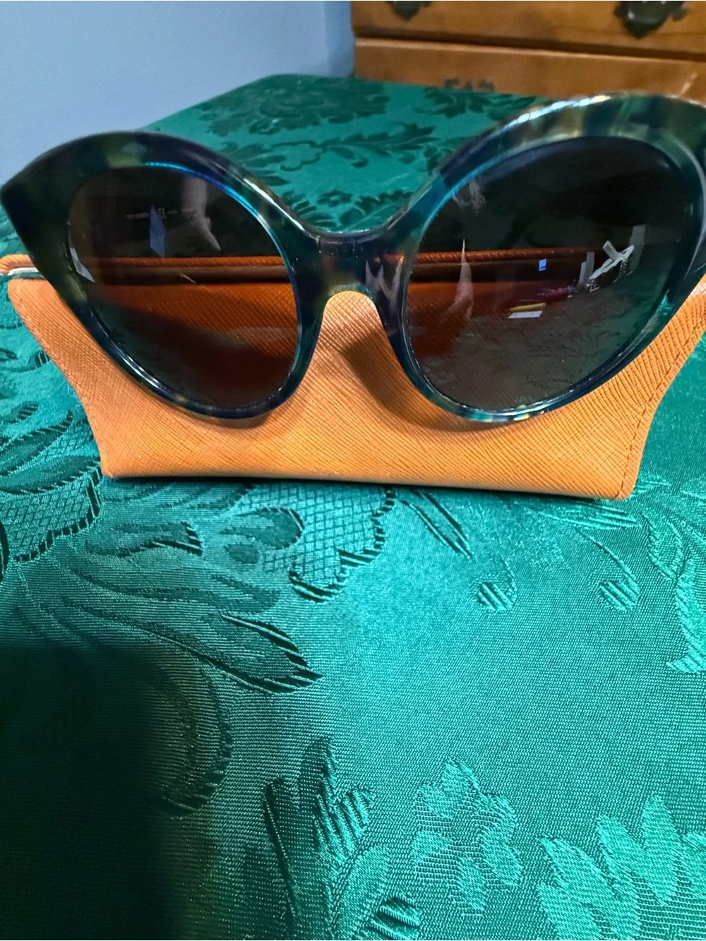 Tory Burch tortoise shell sunglasses